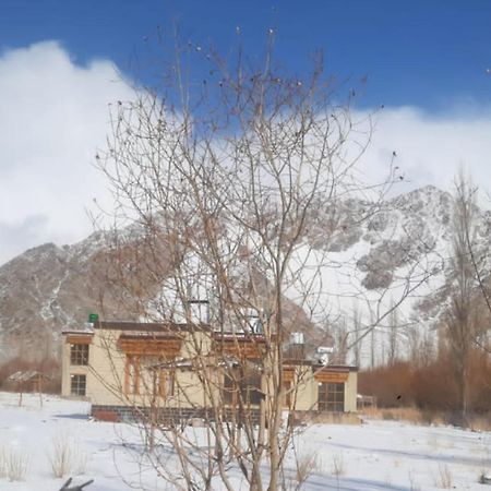 Devaranya Hut Villa Leh Exterior photo